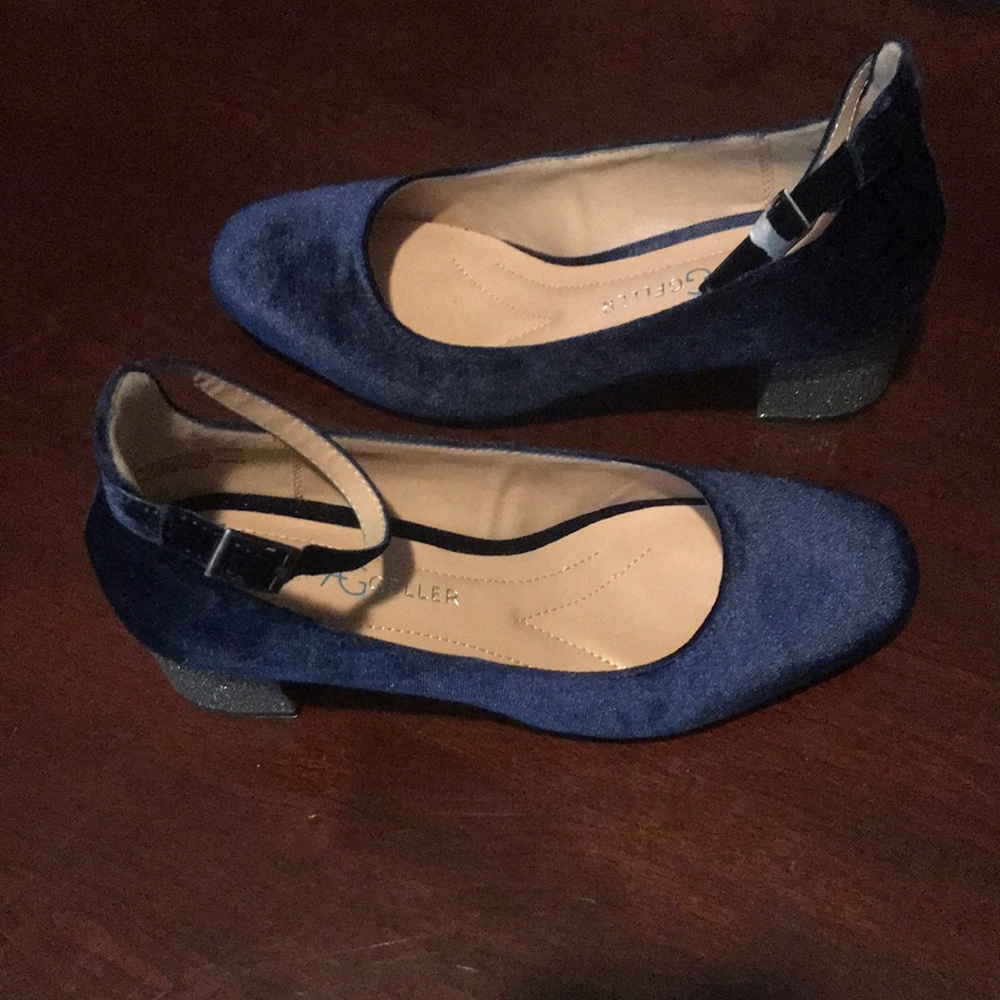 Andrew Geller Naughtica blue navy w/ sparkly chunky silver heel NWOT